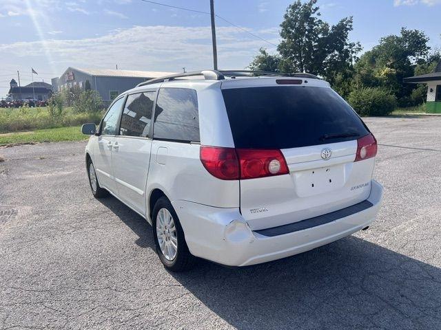 Toyota Sienna XLE FWD 2008
