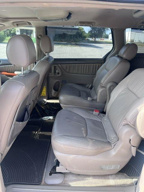 Toyota Sienna XLE FWD 2008