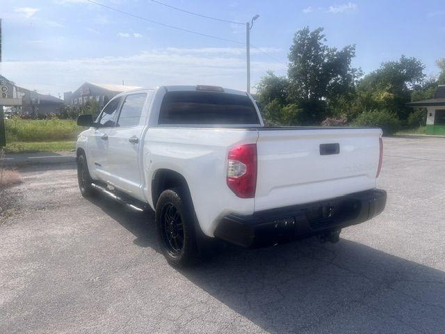 Toyota Tundra SR5 4.6L V8 CrewMax 2WD 2014