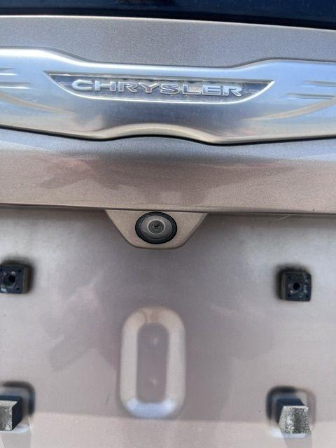 Chrysler Pacifica LX 2017