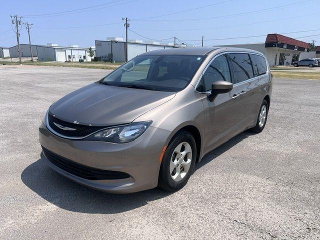 Chrysler Pacifica LX 2017