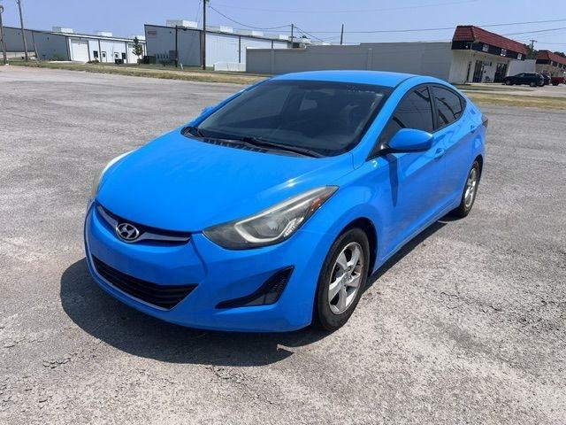 Hyundai Elantra SE 6AT 2015