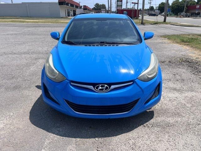 Hyundai Elantra SE 6AT 2015