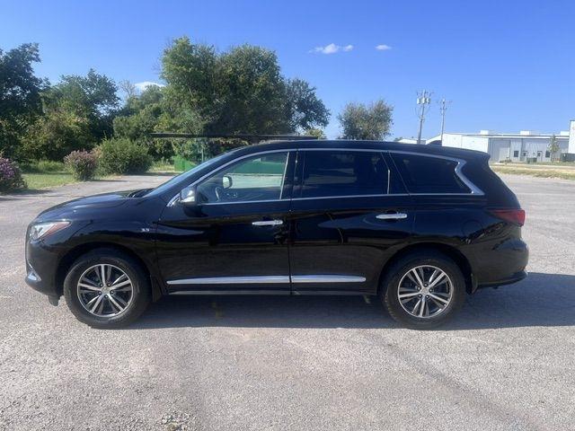 Infiniti QX60 Base AWD 2017
