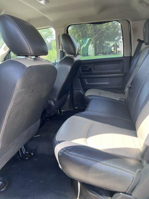 Dodge Ram 3500 Crew Cab 2WD DRW 2012