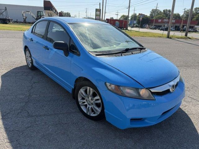 Honda Civic DX-VP Sedan 5-Speed AT 2011
