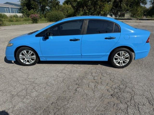 Honda Civic DX-VP Sedan 5-Speed AT 2011