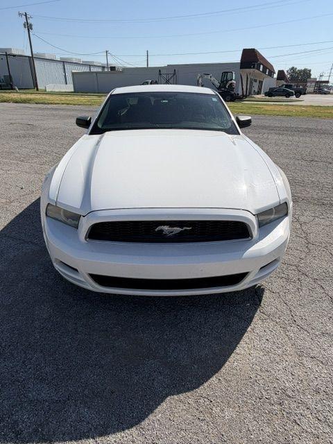Ford Mustang V6 Coupe 2013