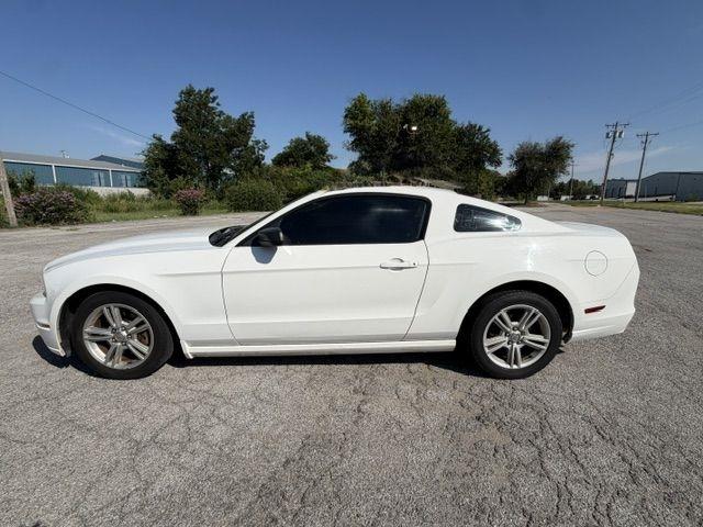 Ford Mustang V6 Coupe 2013