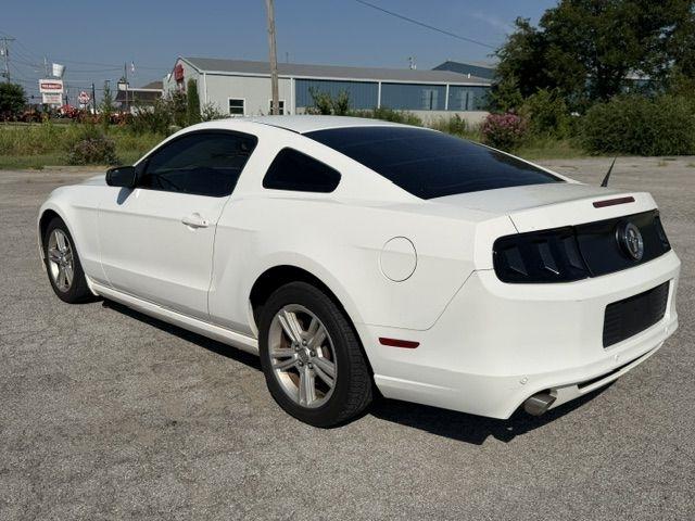 Ford Mustang V6 Coupe 2013
