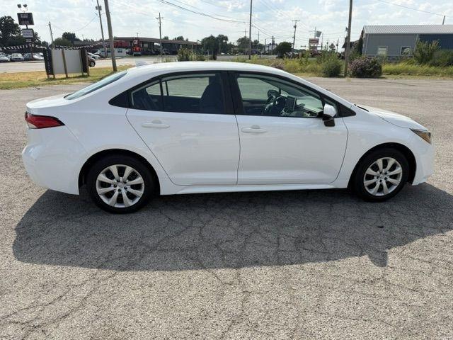 Toyota Corolla LE 2021
