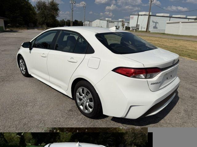 Toyota Corolla LE 2021