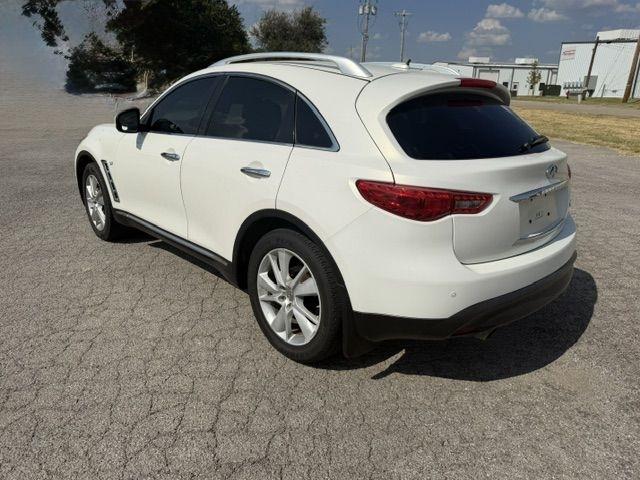Infiniti QX70 Base AWD 2014