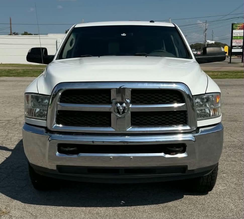RAM 2500 Tradesman Crew Cab LWB 4WD 2016