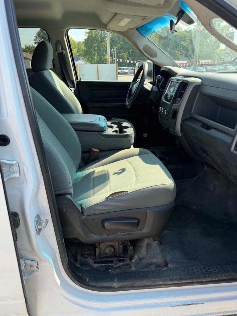 RAM 2500 Tradesman Crew Cab LWB 4WD 2016