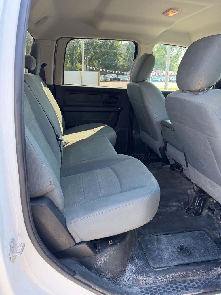 RAM 2500 Tradesman Crew Cab LWB 4WD 2016