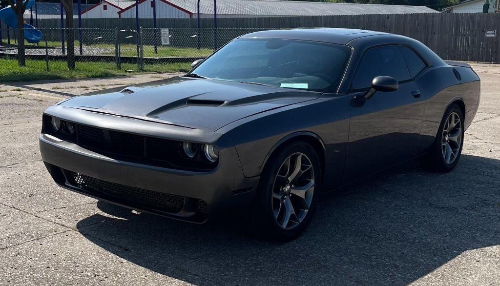 Dodge Challenger SXT Plus 2015