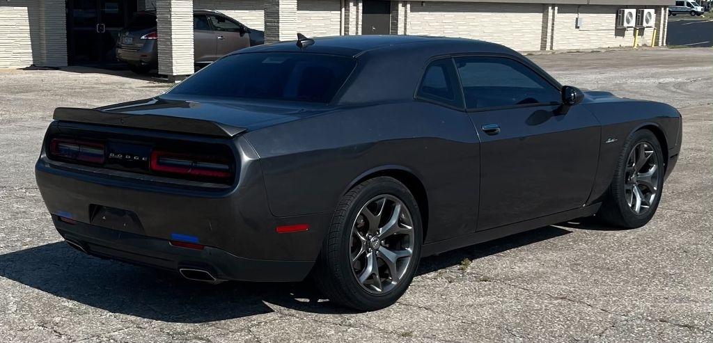 Dodge Challenger SXT Plus 2015