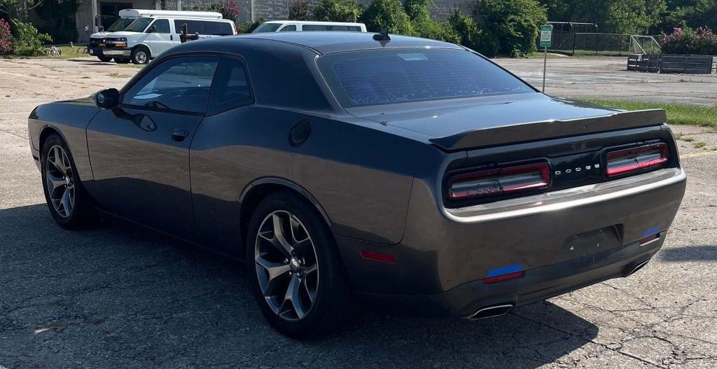 Dodge Challenger SXT Plus 2015