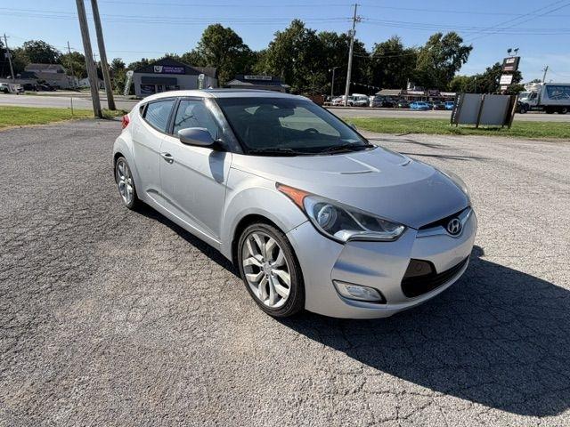 Hyundai Veloster Base 2013