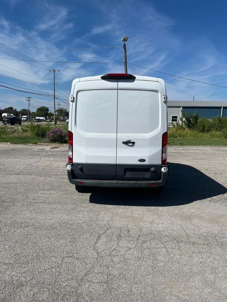 Ford Transit 250 Van Med. Roof w/Sliding Pass. 148-in. WB 2018