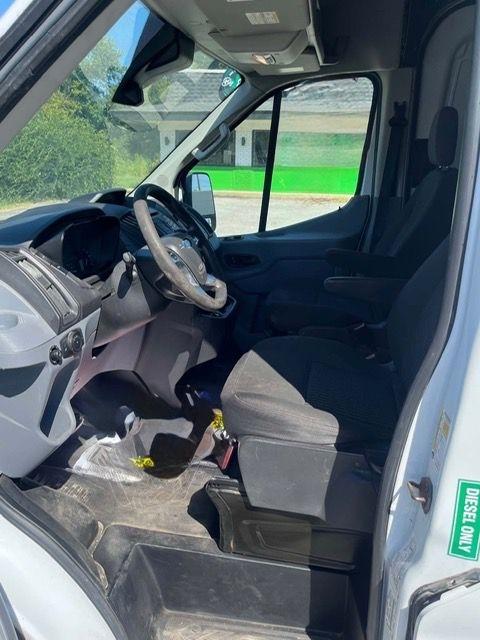 Ford Transit 250 Van Med. Roof w/Sliding Pass. 148-in. WB 2018