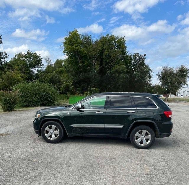Jeep Grand Cherokee Limited 4WD 2011