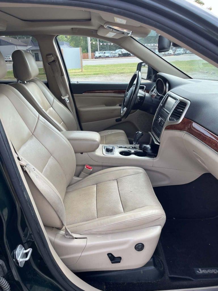 Jeep Grand Cherokee Limited 4WD 2011