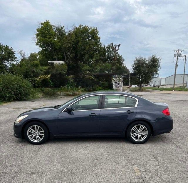 Infiniti G Sedan G37 Sport 6MT 2010