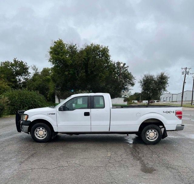 Ford F-150 XL SuperCab 8-ft. Bed 4WD 2014