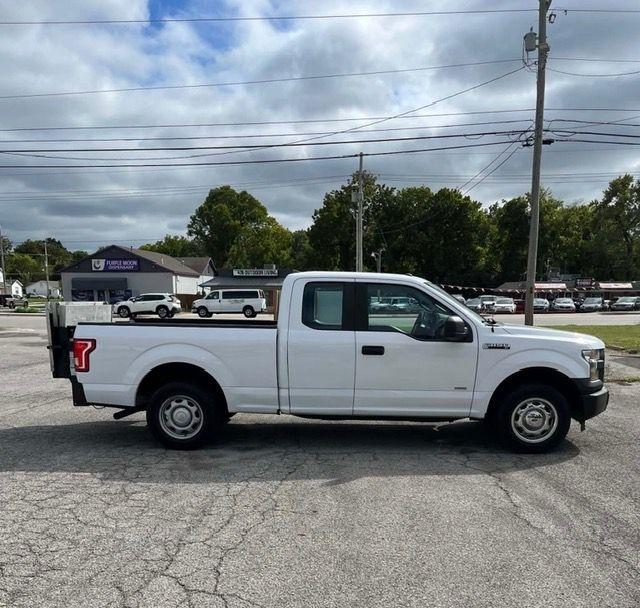 Ford F-150 XL SuperCab 8-ft. 2WD 2016