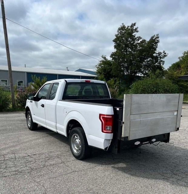 Ford F-150 XL SuperCab 8-ft. 2WD 2016