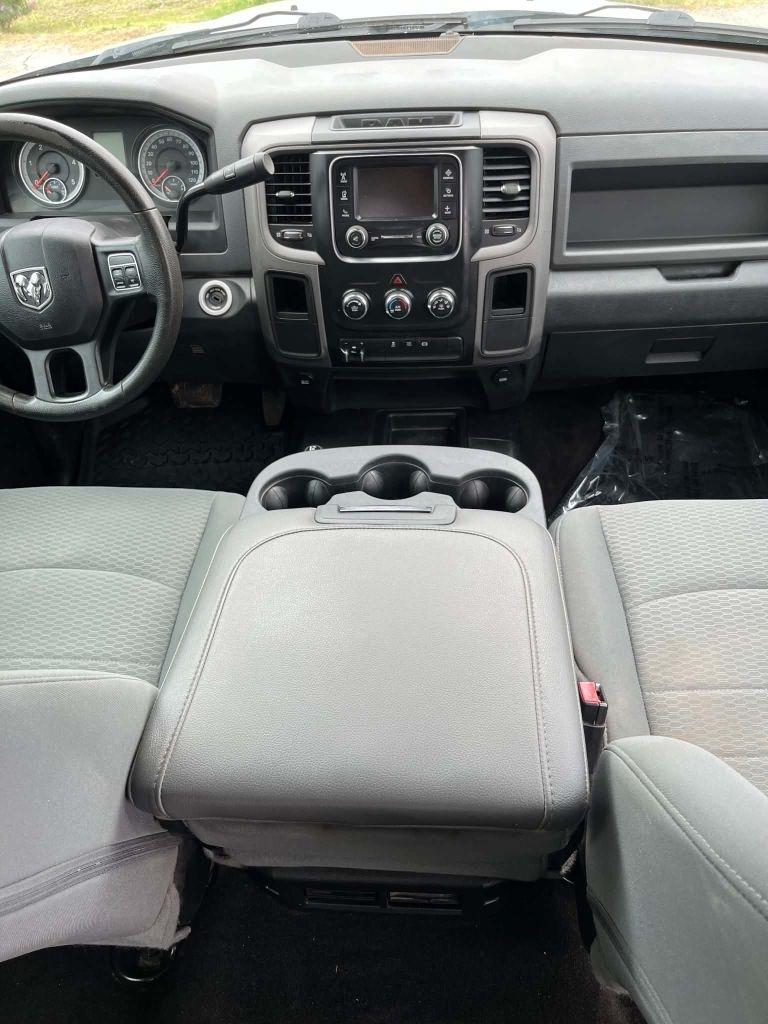 RAM 2500 Tradesman Crew Cab SWB 4WD 2015