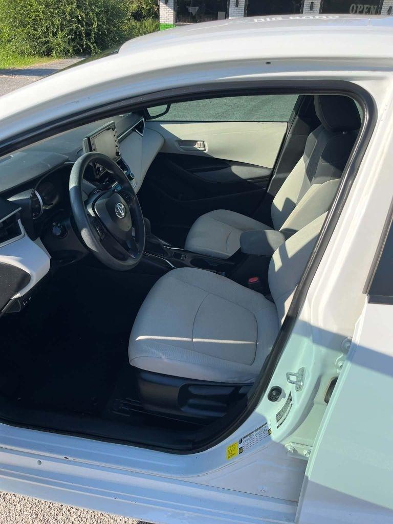 Toyota Corolla LE 2022