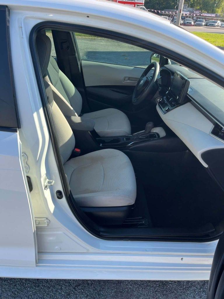 Toyota Corolla LE 2022
