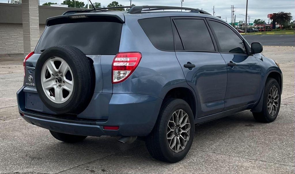 Toyota RAV4 Base I4 2WD 2010