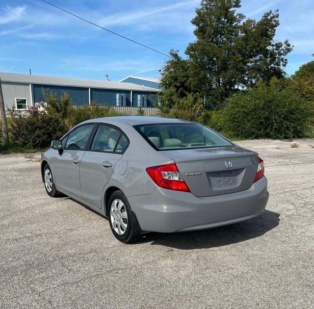 Honda Civic LX Sedan 5-Speed AT 2012