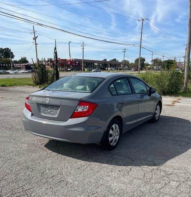 Honda Civic LX Sedan 5-Speed AT 2012