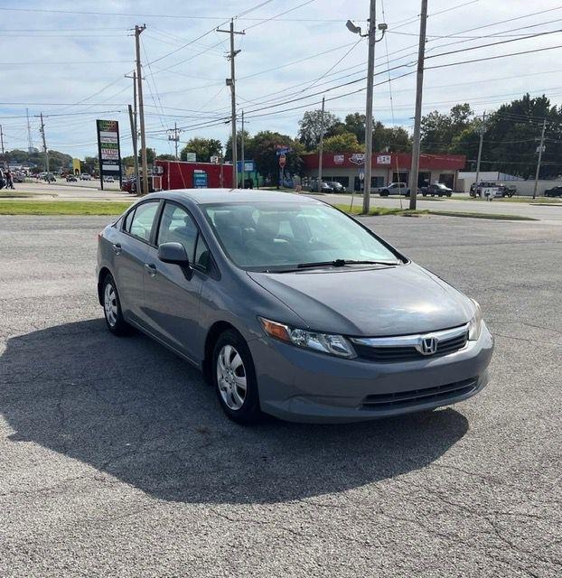 Honda Civic LX Sedan 5-Speed AT 2012