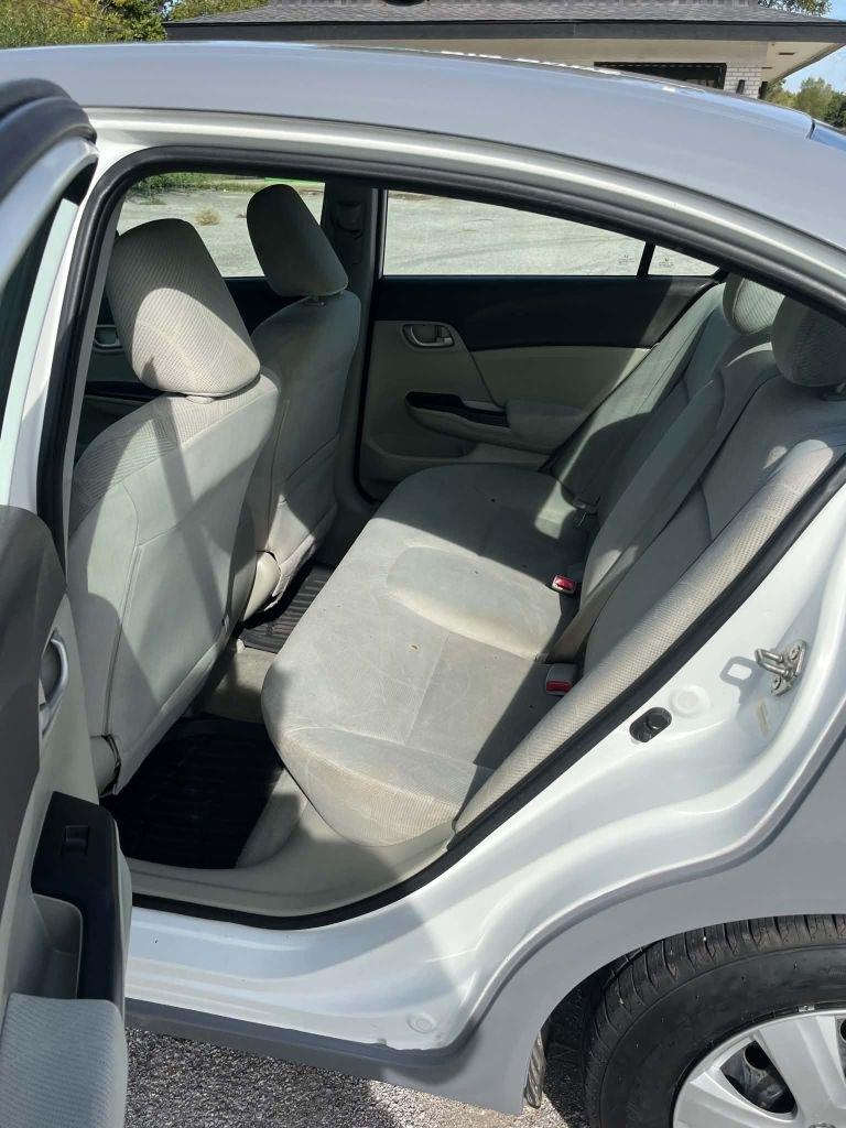 Honda Civic LX Sedan 5-Speed AT 2012