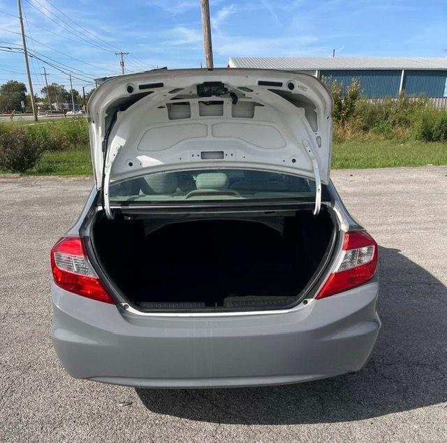 Honda Civic LX Sedan 5-Speed AT 2012