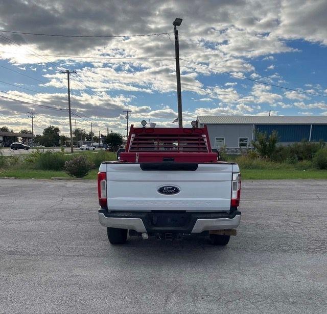 Ford F-350 SD King Ranch Crew Cab 2WD 2018