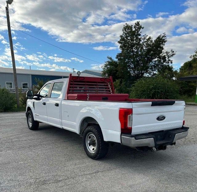 Ford F-350 SD King Ranch Crew Cab 2WD 2018