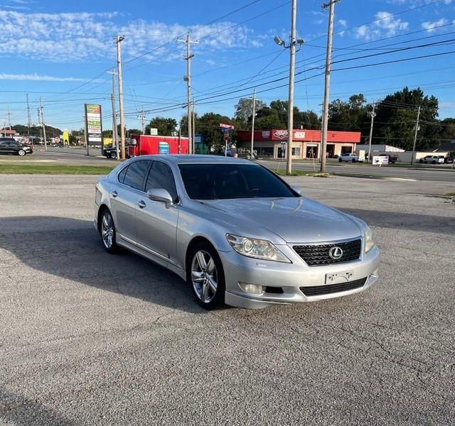 Lexus LS 460 Luxury Sedan 2010