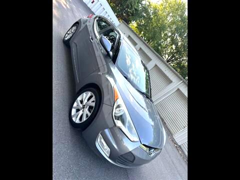 2017 Hyundai Veloster Base 6MT