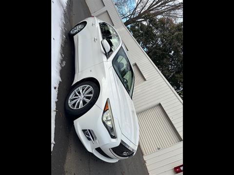 2015 Infiniti Q50 Base