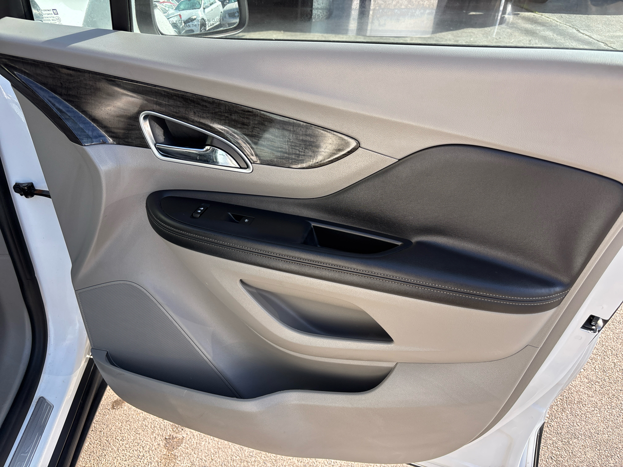 Buick Encore Leather FWD 2016 Buick Encore Leather FWD 2016