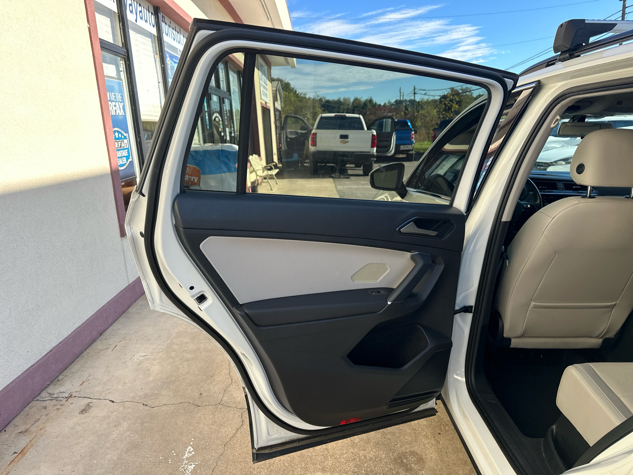 Volkswagen Tiguan SE 4Motion AWD 2018 Volkswagen Tiguan SE 4Motion AWD 2018