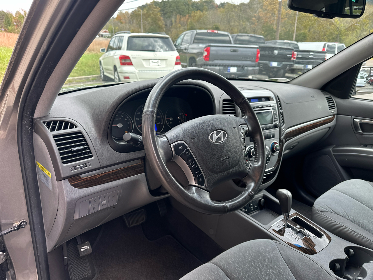 Hyundai Santa Fe SE 3.5 4WD 2011 Hyundai Santa Fe SE 3.5 4WD 2011