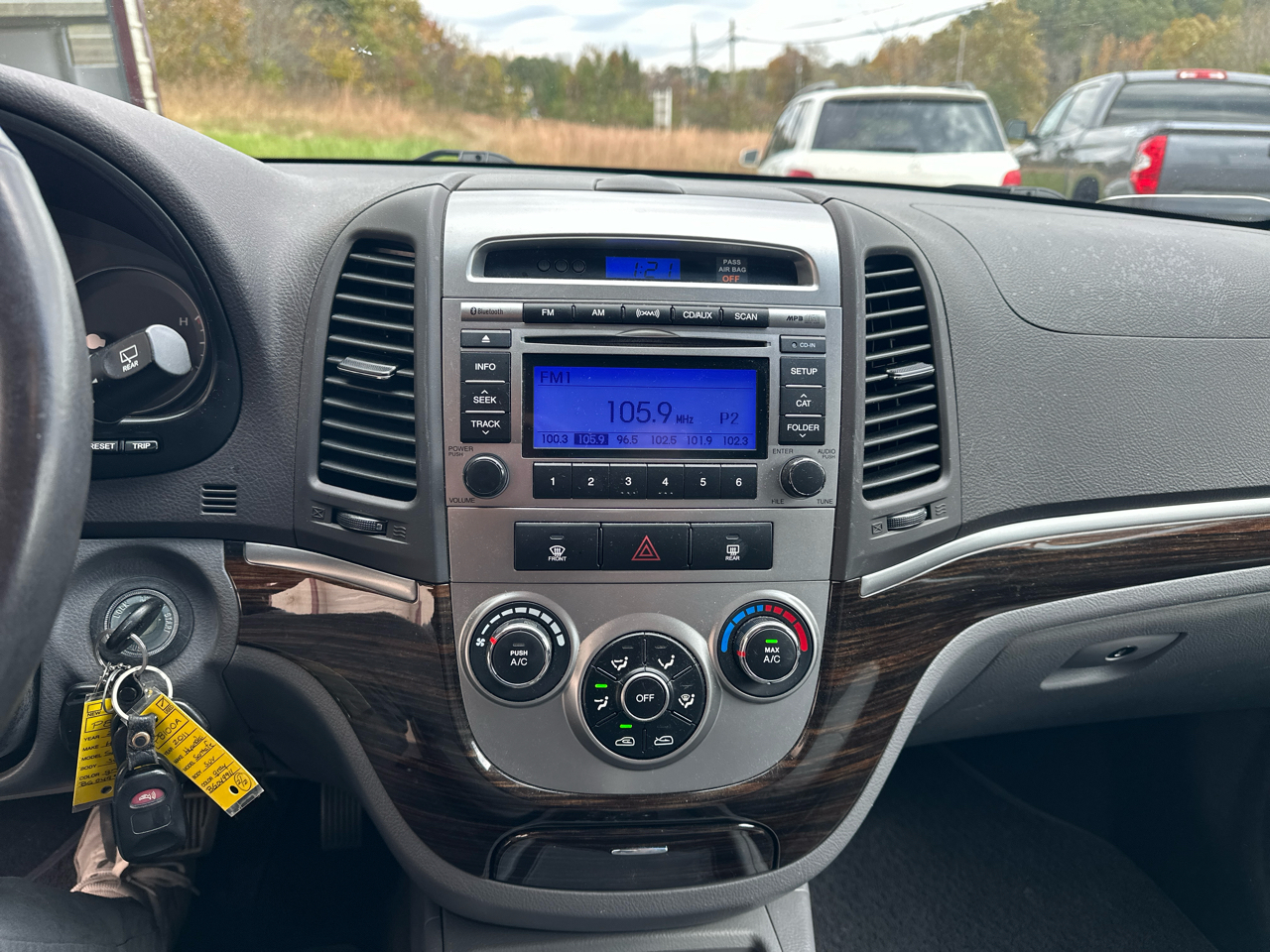 Hyundai Santa Fe SE 3.5 4WD 2011 Hyundai Santa Fe SE 3.5 4WD 2011
